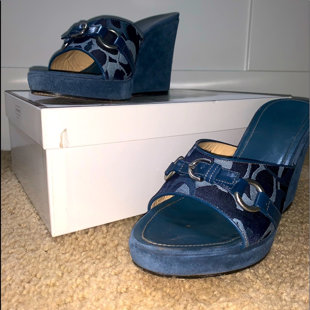 Velvet coach shoes great condition
